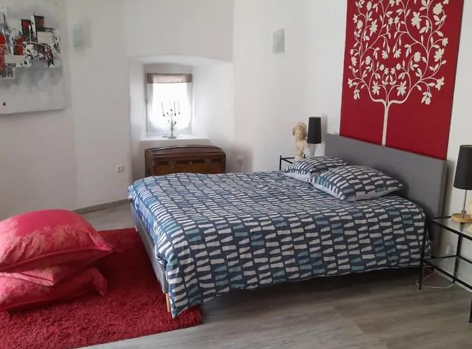 Tour Médiévale De L'an Mille * Loudes